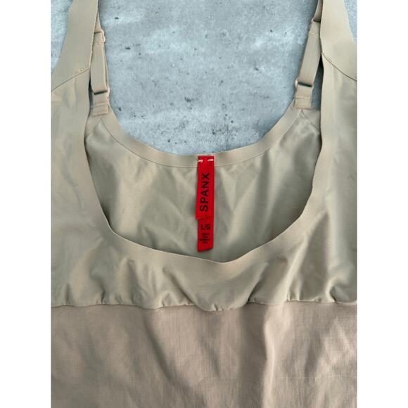 Spanx shapewear slip dress size large nude/tan tone mid-thigh length - Picture 3 of 8